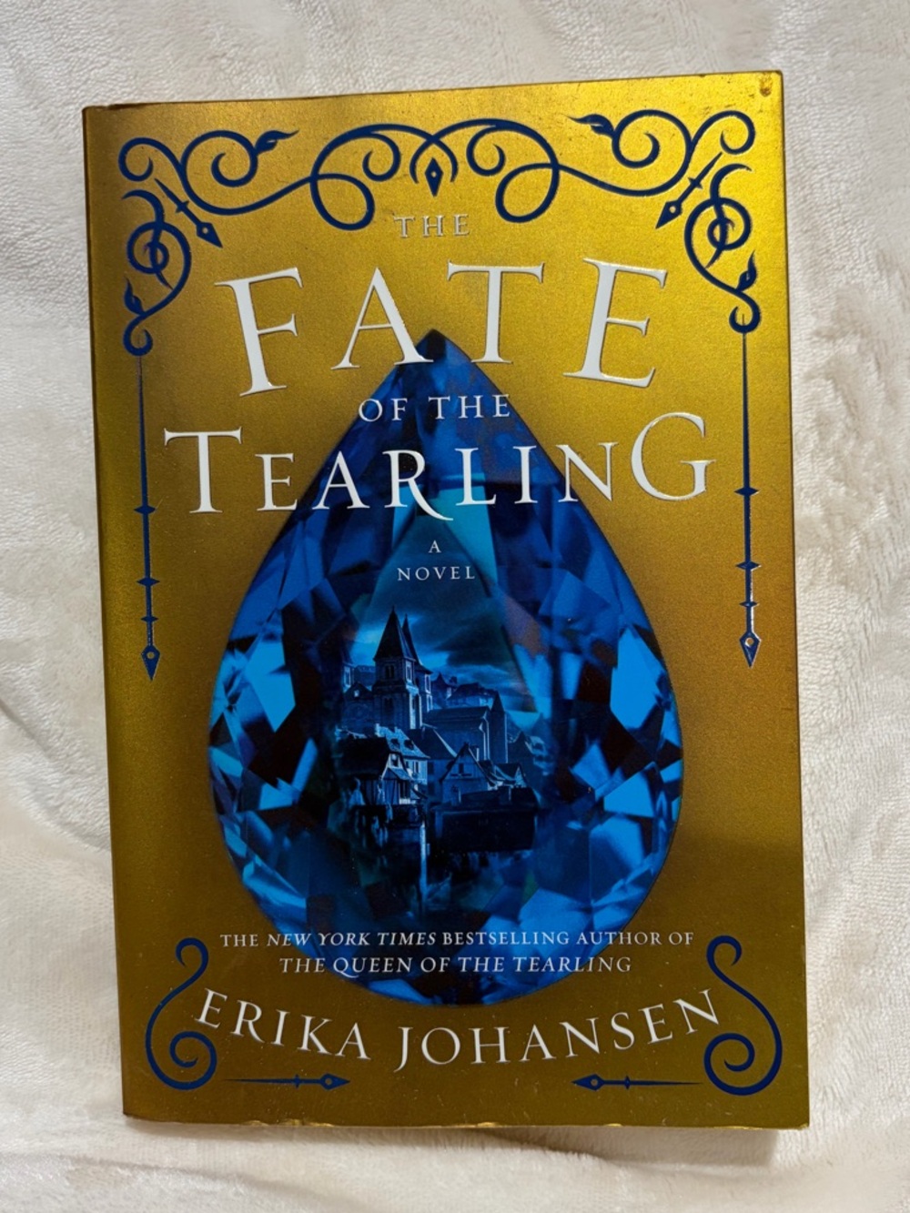 5/$7 📚 Fate of the Tearling (book)
